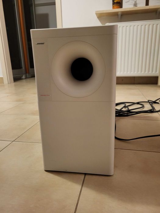 Bose Acoustimass 5 Series III – moduł basowy (biały), 10–200 W, 4–8 Ω