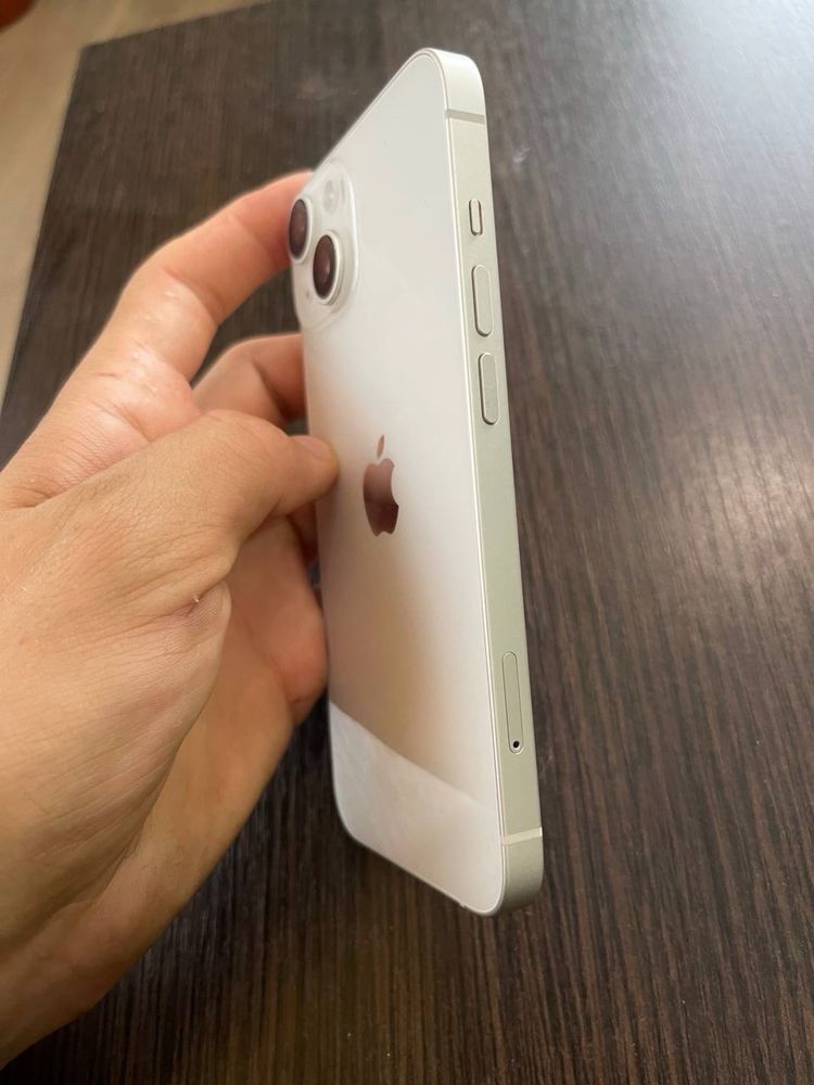 Продам iPhone 14