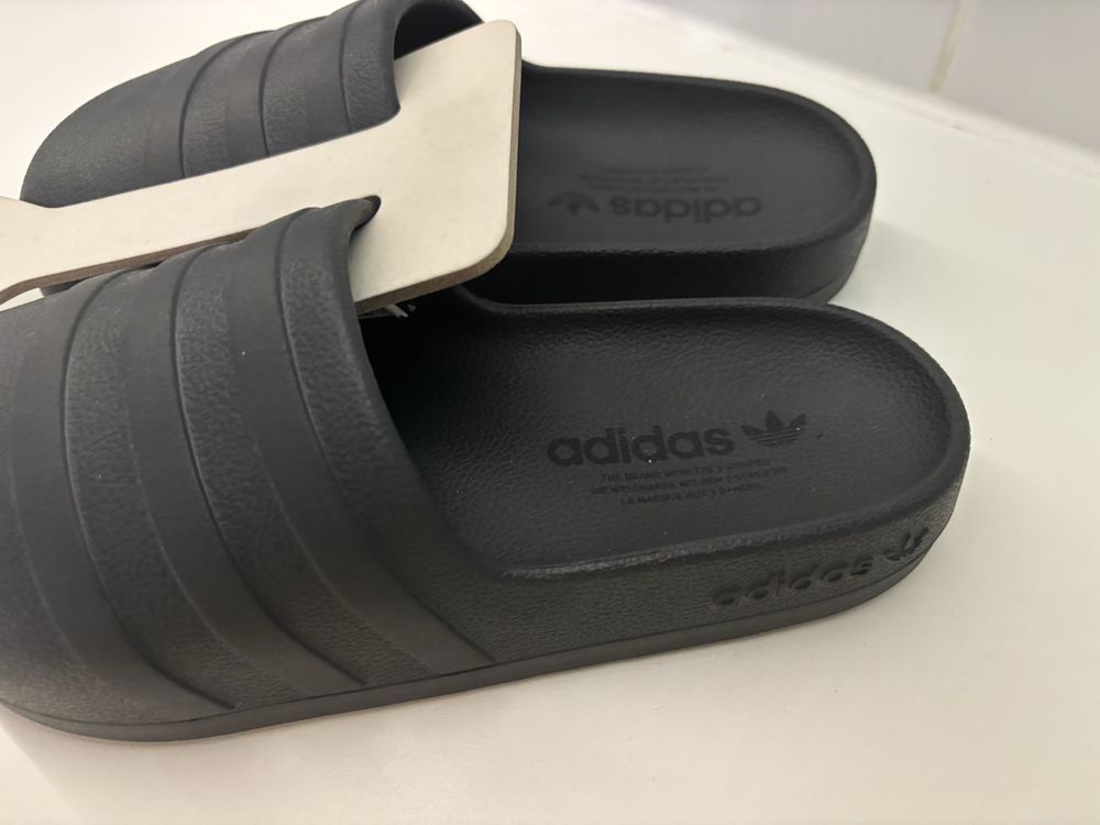 Klapki Adidas new 38/39 pro garden