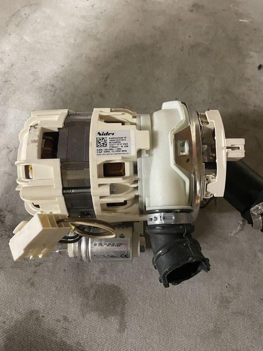 Циркуляційний насос з теном