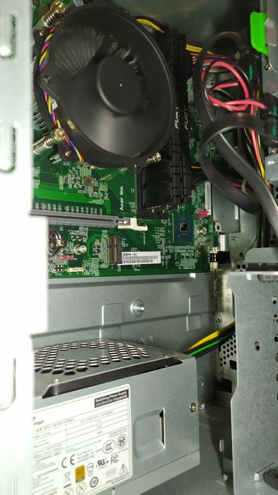 Komputer pc Acer Veriton 8gen ddr4 ssd szybki cichy mały