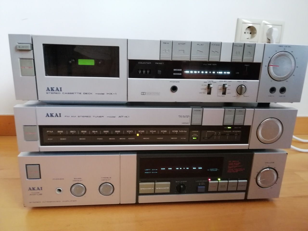 Akai aparelhagem vintage por módulos excelente qualidade áudio