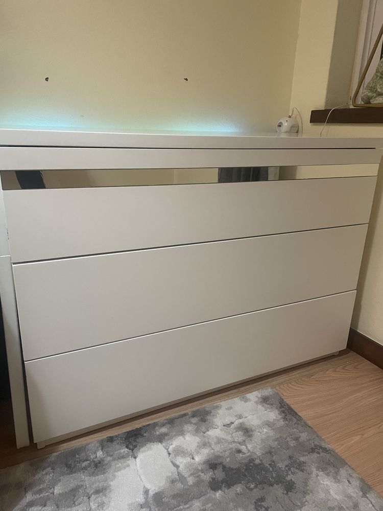 Cómoda  c/ 3 gavetas Branco