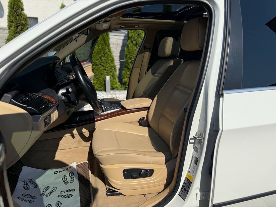 Продам BMW X5 e70  2012 року