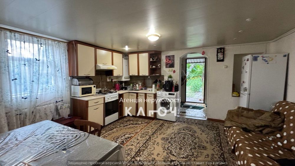 Продаж частини будинку з окремим двором в р-ні Критого ринку!