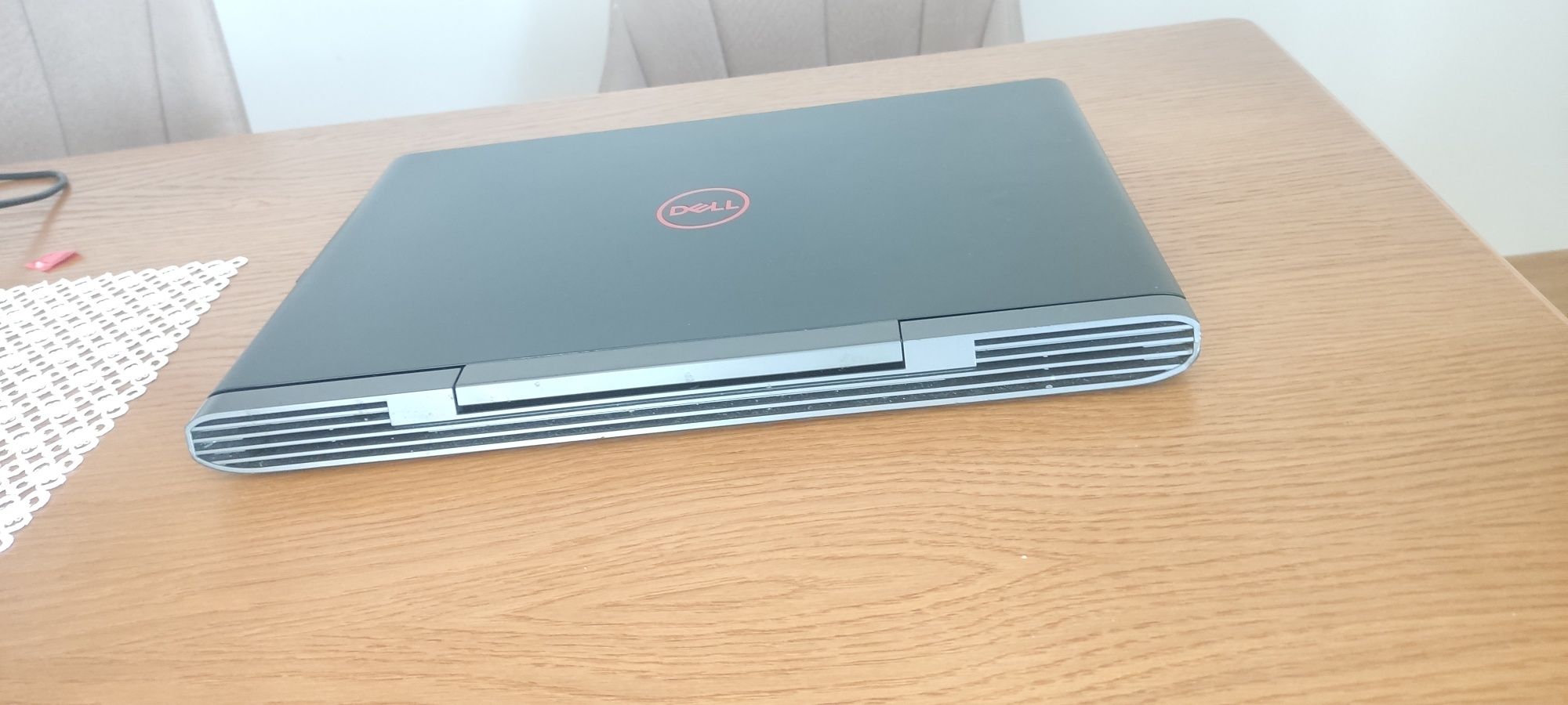 Sprzedam laptopa Dell Inspiron 15-7000 Gaming