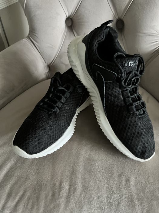 Кросівки 38 (25 см)