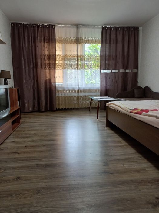 1ком.кв Пл.Б.Хмельницкого 900грн доба