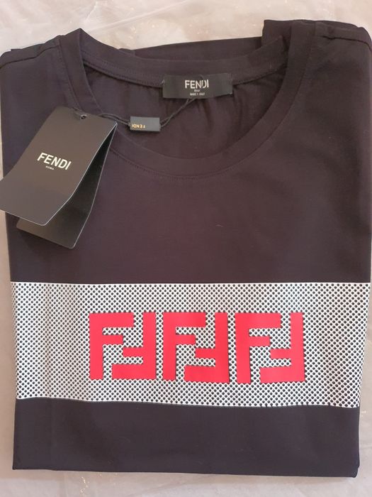Ler bem anúncio fendi jordan champion cap icon stone island