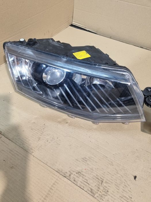 Lampay bixenon skretny octavia III