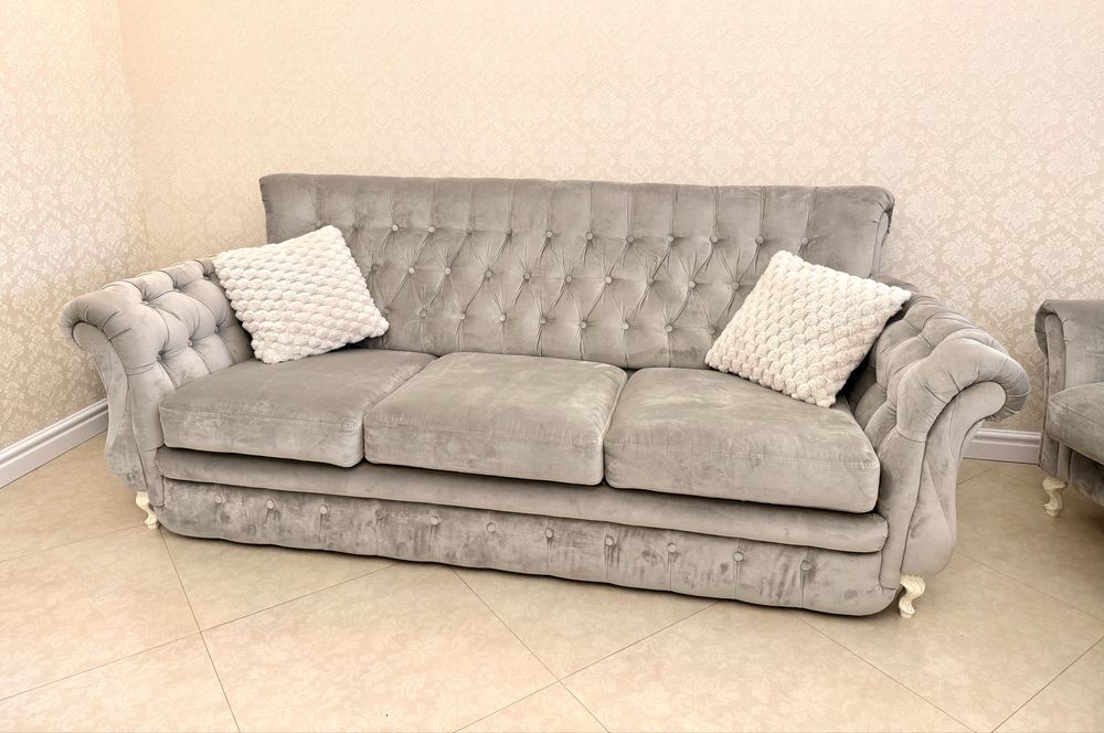 Диванний гарнітур (2+1 крісло) класика