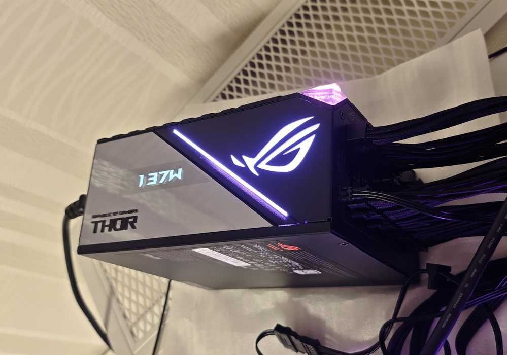 Блок Питания Asus ROG Thor 1000W 80 Plus Platinum II (90YE00L1-B0NA00)