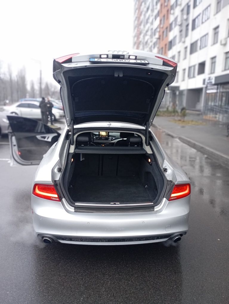 Audi A7 SPORTBACK 2012