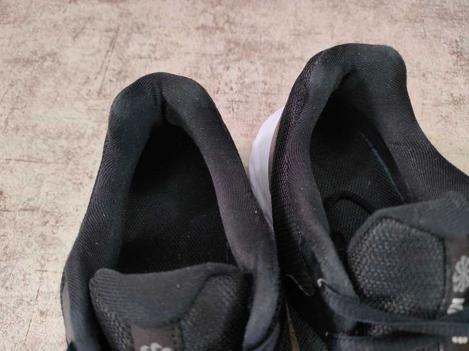 Кросівки Nike Revolution 6 р-42 оригінал кроссовки найк черные лёгкие