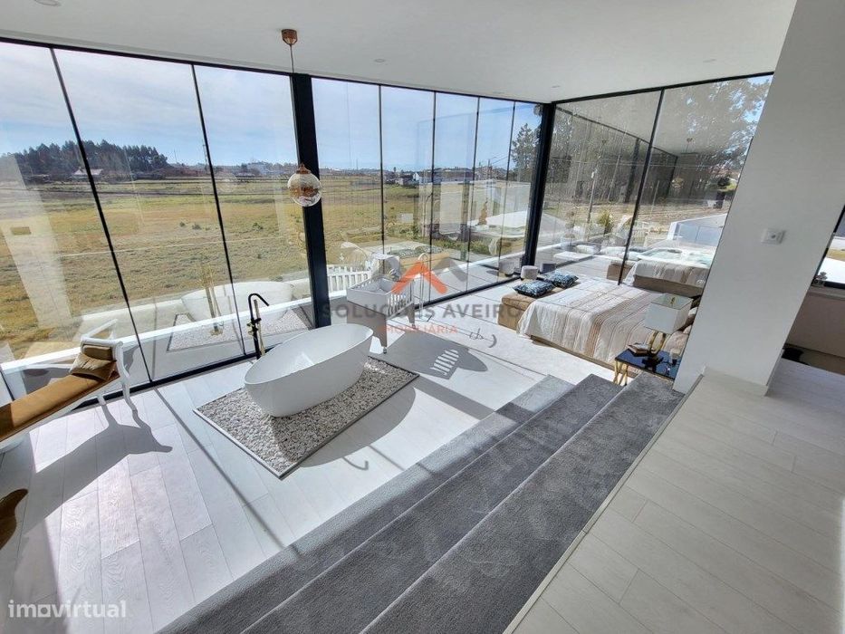 Fabulosa Moradia T4 Isolada, perto das Praias!