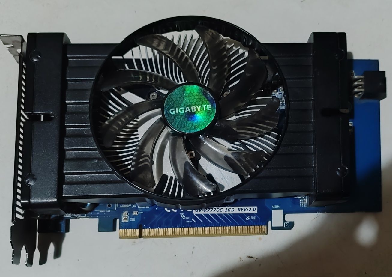 Комплект на сокет АМ3+, ASRock 880GM-LE, FX6300, Radeon HD 7770