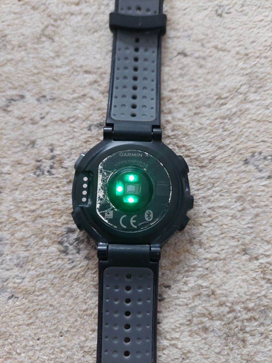 Garmin forerunner 235