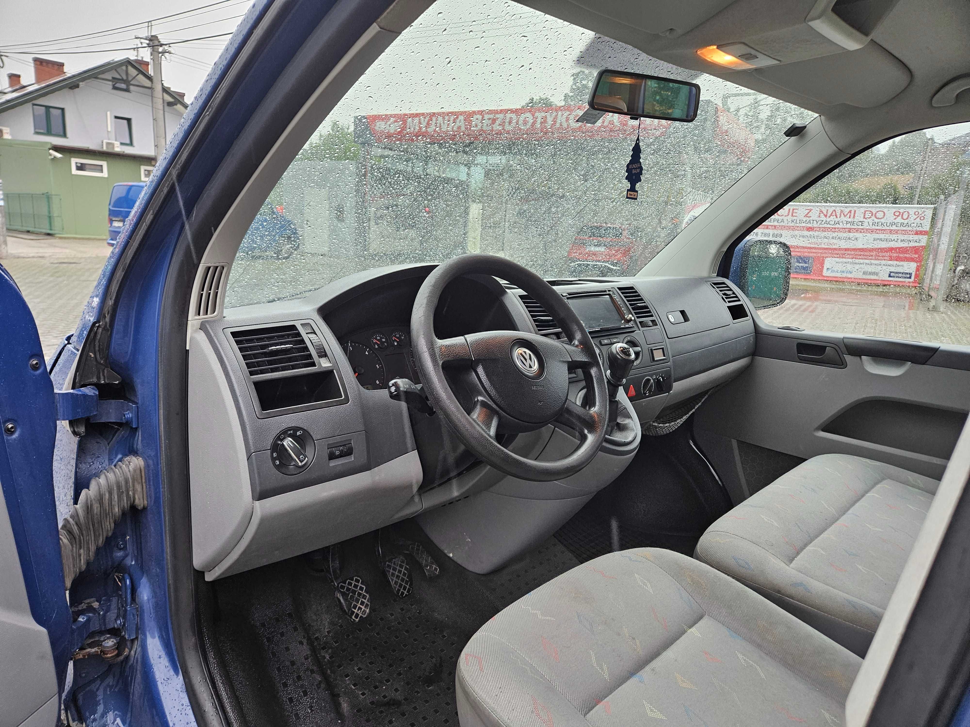 Volkswagen T5 Caravelle 2.5 TDI 2007 Rok 4Motion 4x4