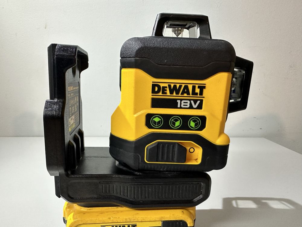 Laser krzyżowy niwelator DeWalt DCLE34031N 18V