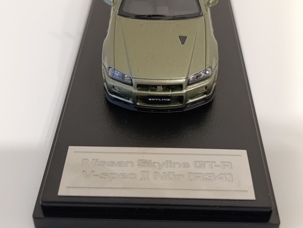 1:43 HPi Nissan Skyline GT-R R34 V - spec II Nur Millenium Jade