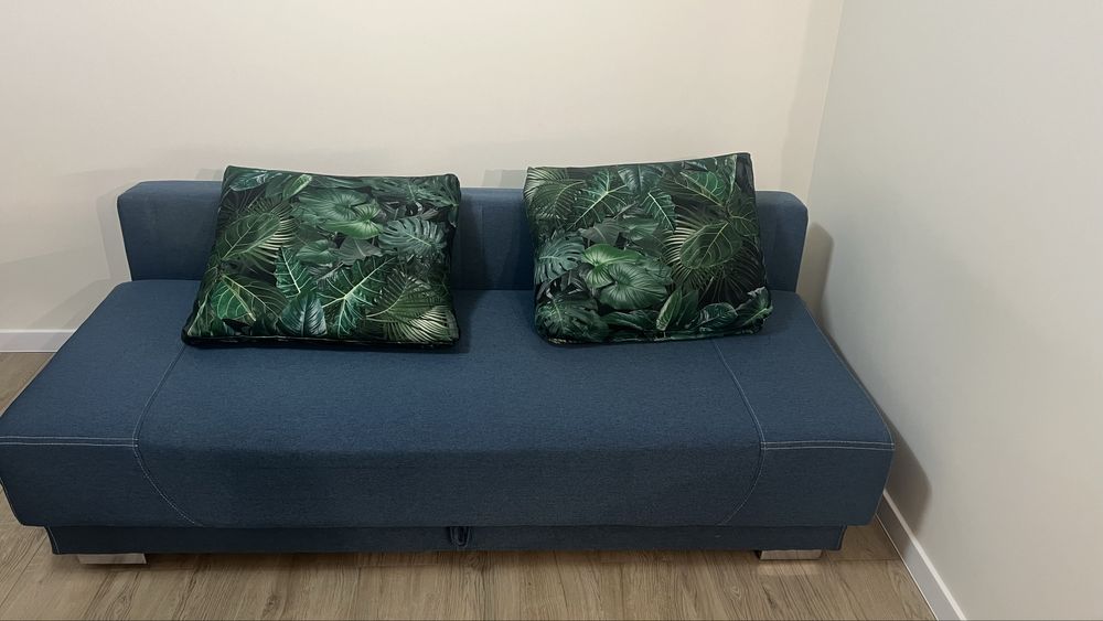 Kanapa, sofa niebieska - rezerwwcja do poniedzialku!