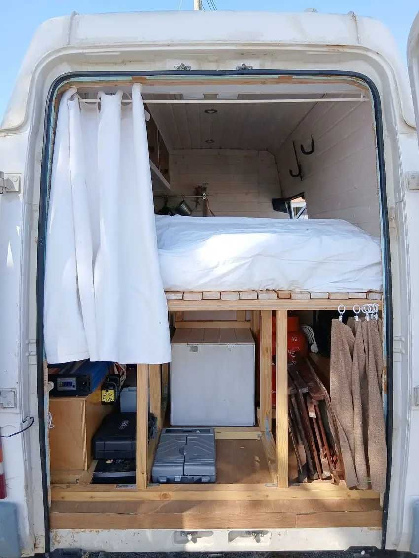 Autocaravana Renault Trafic (legalizada) 102.000 Km