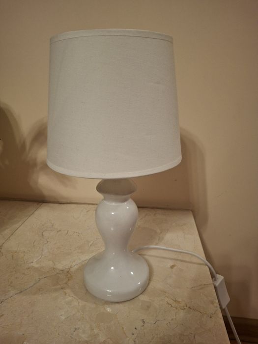 Lampka nocna biała