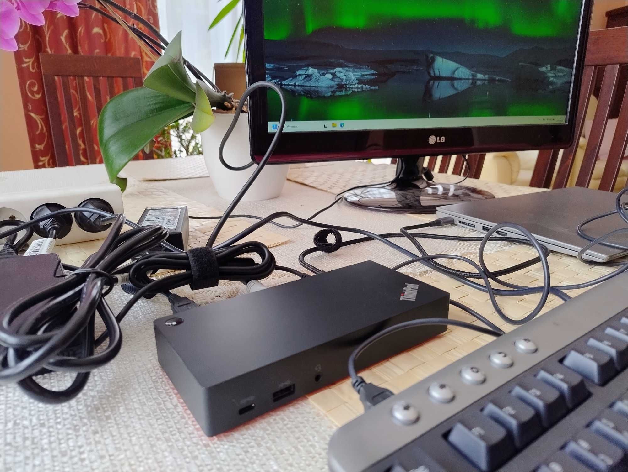 Stacja dokująca ThinkPad USB-C Dock Gen 2