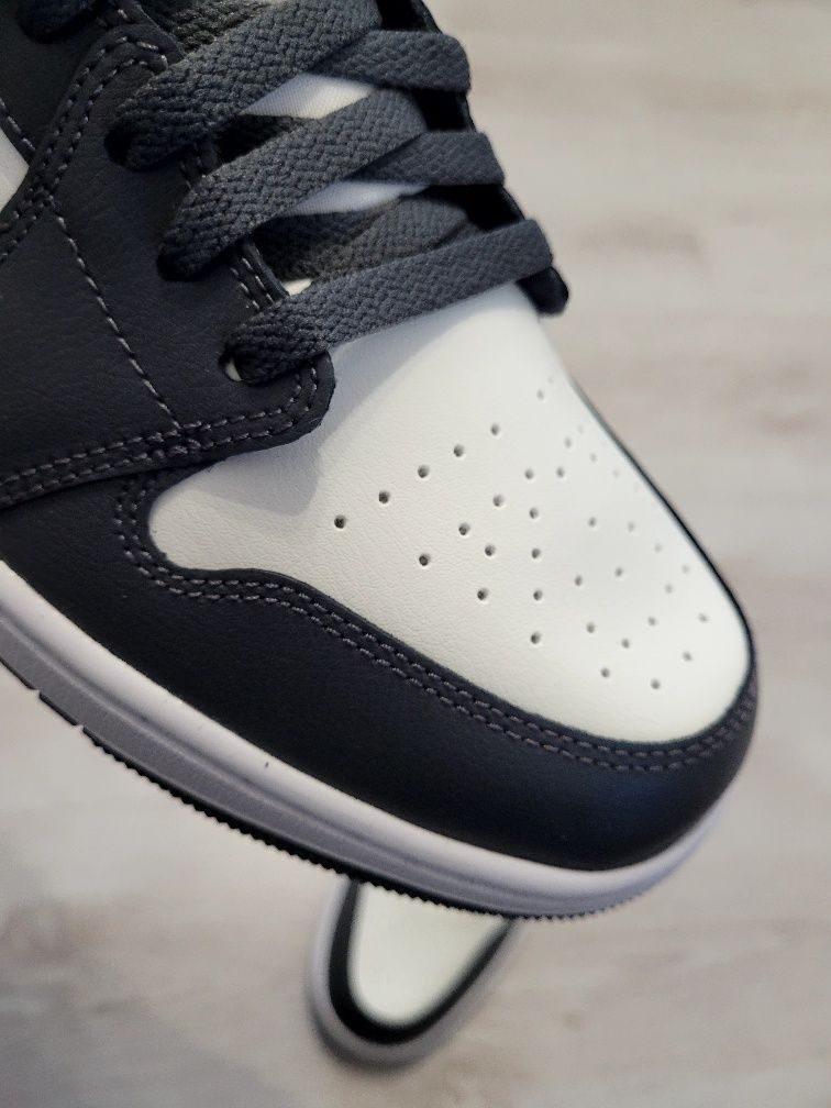 Кроссовки NIKE AIR JORDAN 1 Low нові original