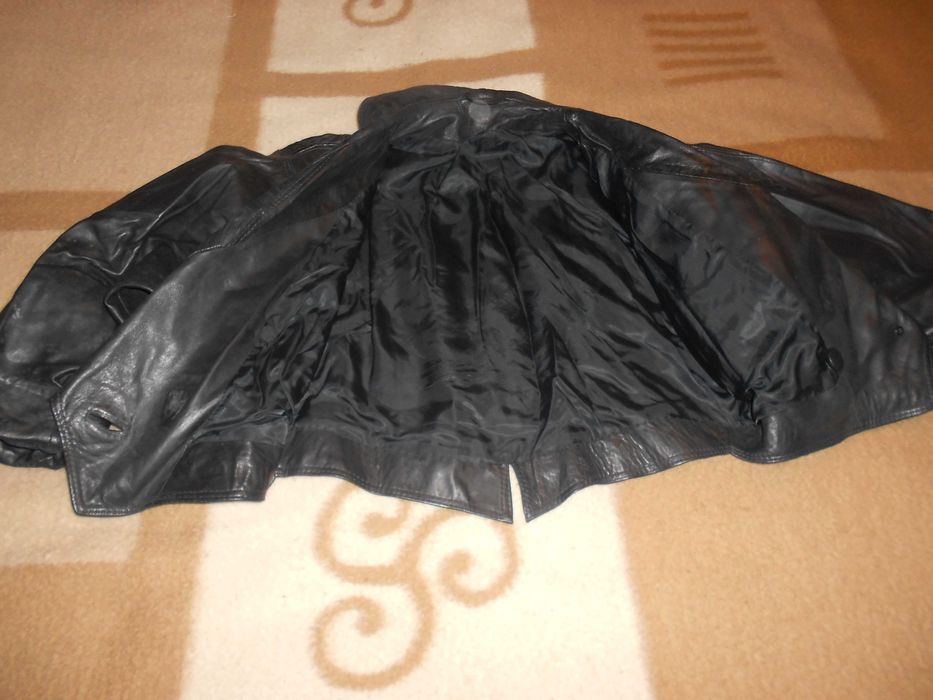 Casaco bolero em pele vintage