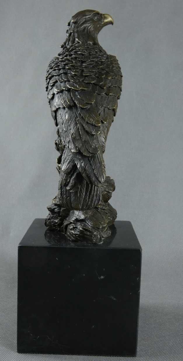 Figura ORZEŁ na gałęzi sokół BRĄZ marmur RZEŹBA sygnowana Milo 6,3kg