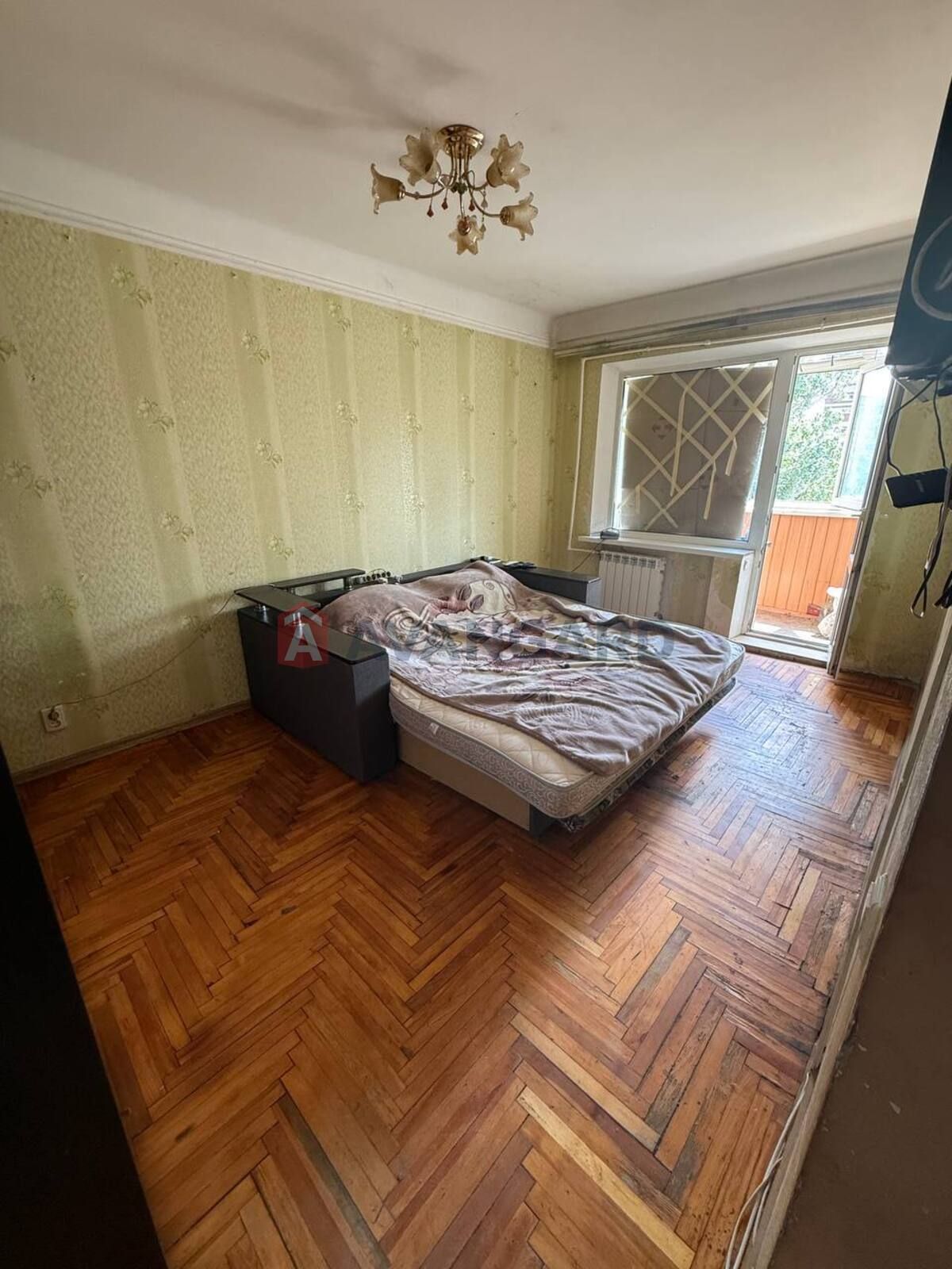 2-х квартира, окремі кімнати, парко місце