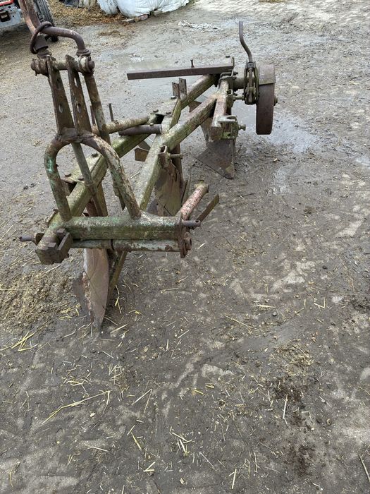 Sprzedam pług 3 skibowy