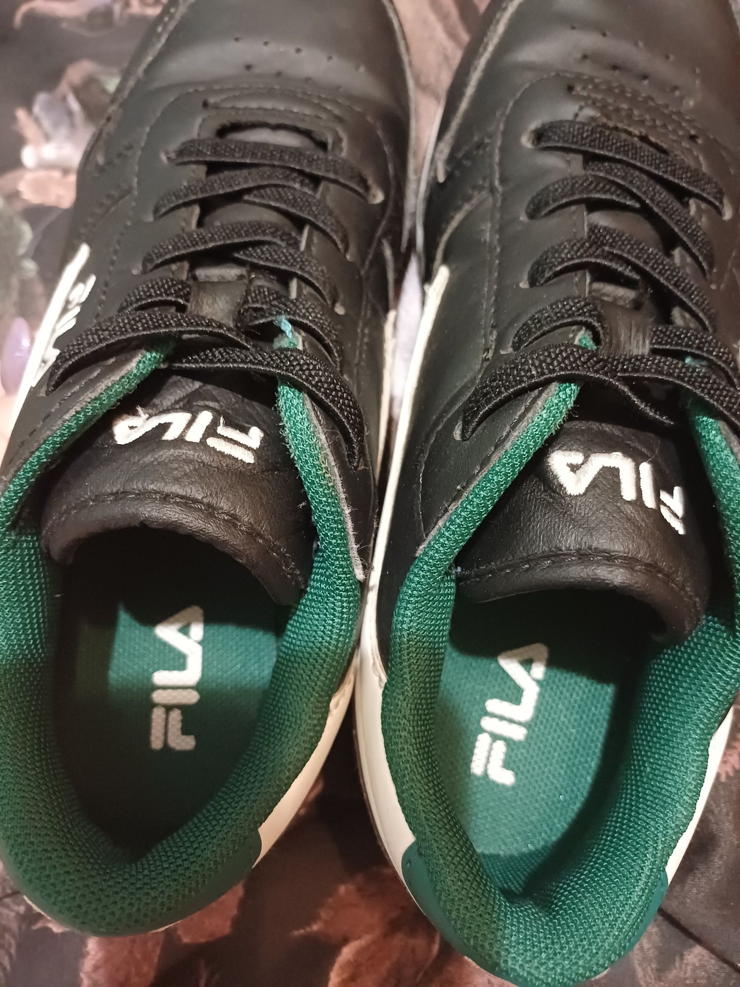Buty Fila sneakersy r 33