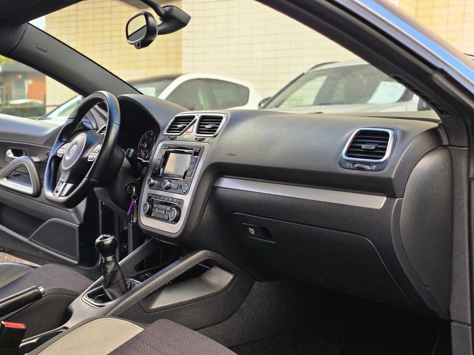 VOLKSWAGEN SCIROCCO R-LINE 2.0TDI 140CV