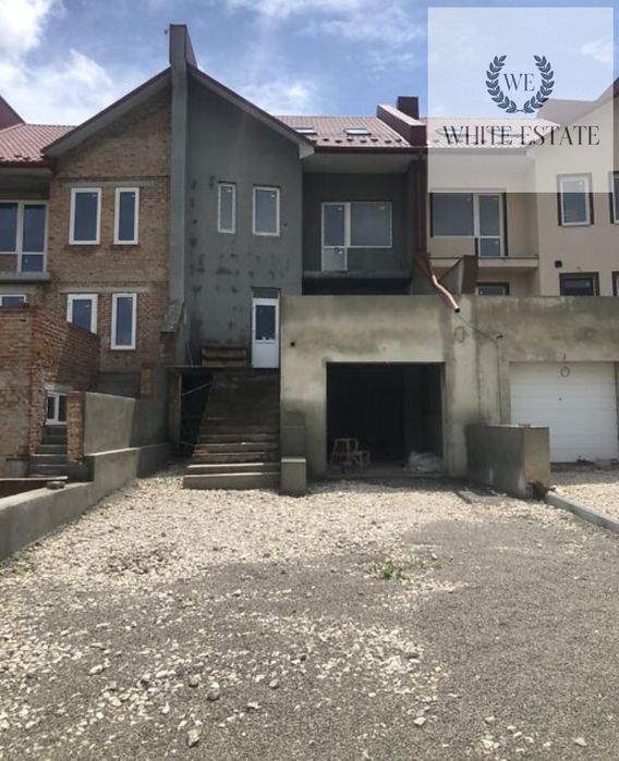 Продаж 3 поверхового таунхауса у с. Смиківці