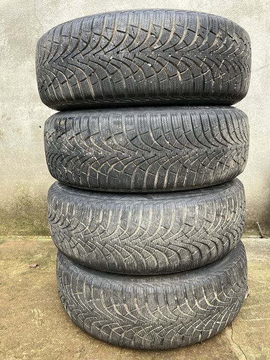 Диски з зимовими шинами