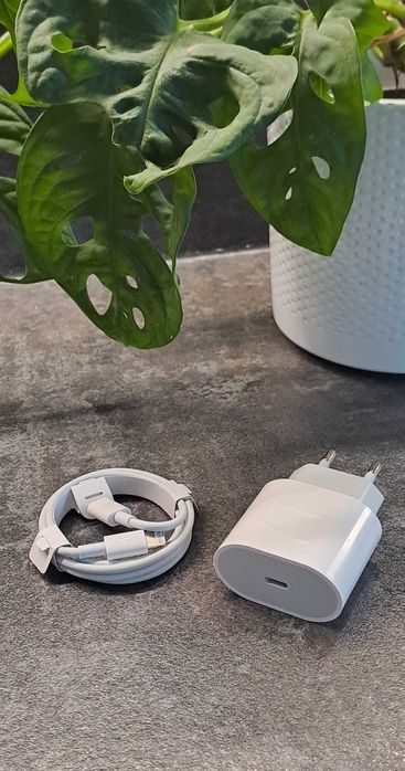 iPhone Ładowarka sieciowa nowa 20W z kablem 1m - szybka dostawa !