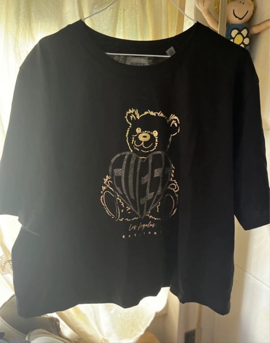 Tshirt Guess xl preta com ursinho prateado e douradoi