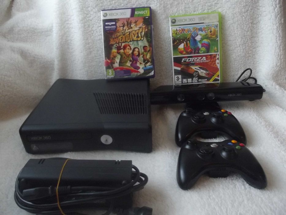 Konsola XBOX 360 S 250 GB+kinect+2 pady+gry