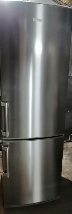 Холодильник нержавейка Electrolux высотой 185 см в отличном состоянии