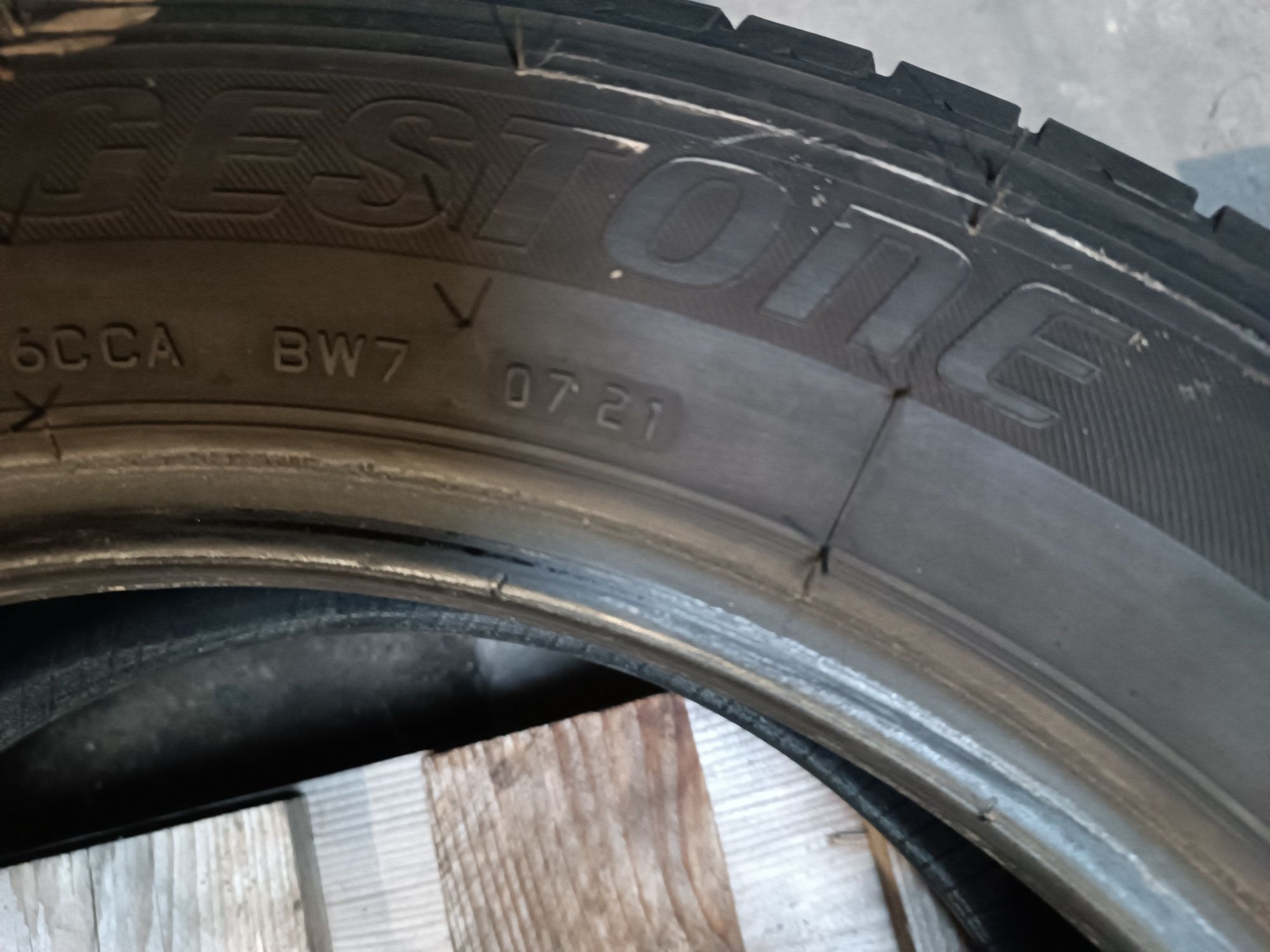 Opony letnie 215 60 R17C Bridgestone Michelin