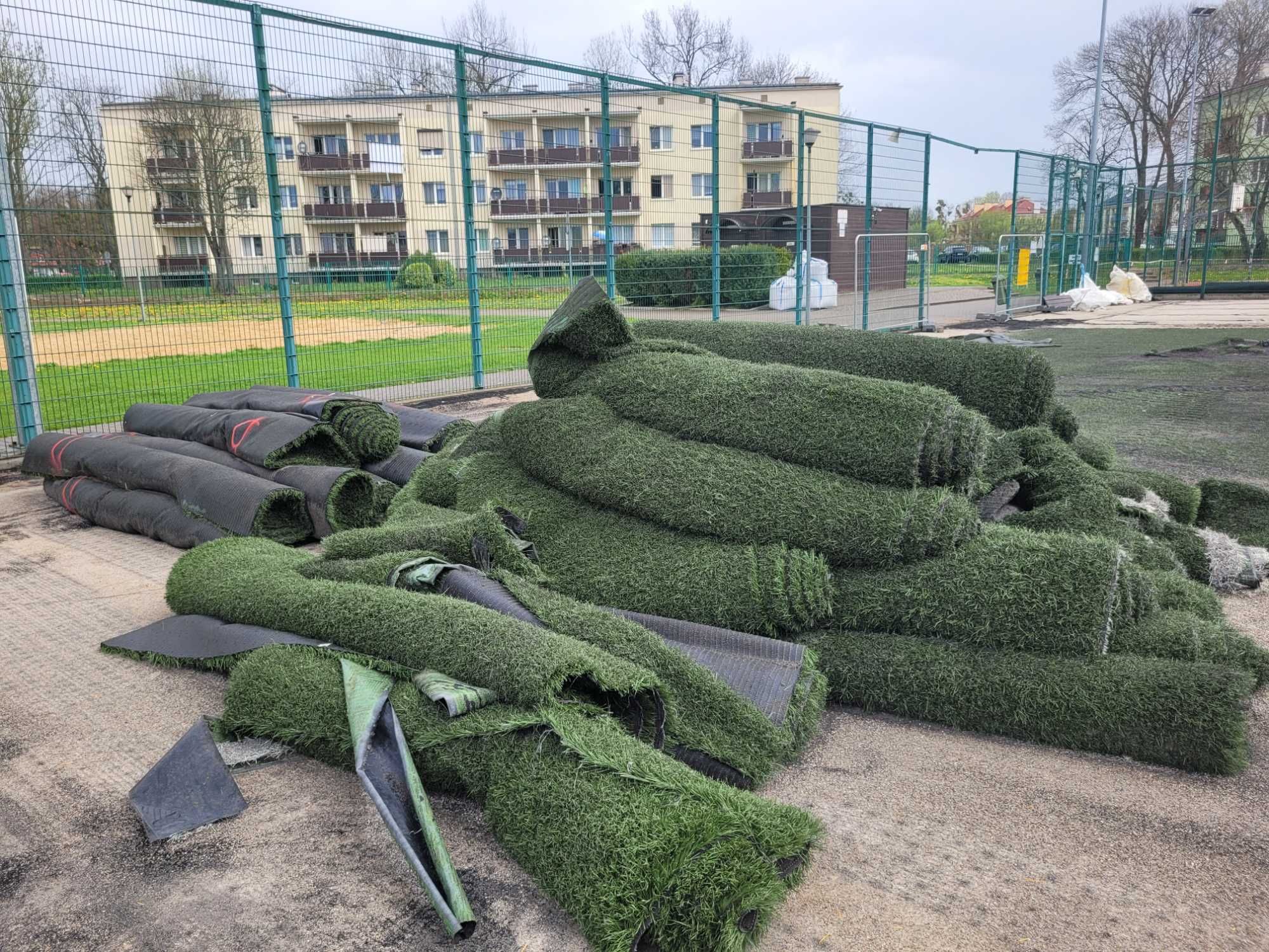 Sprzedam trawę syntetyczną