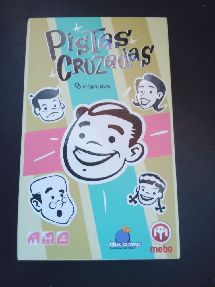 Jogo Pistas Cruzadas