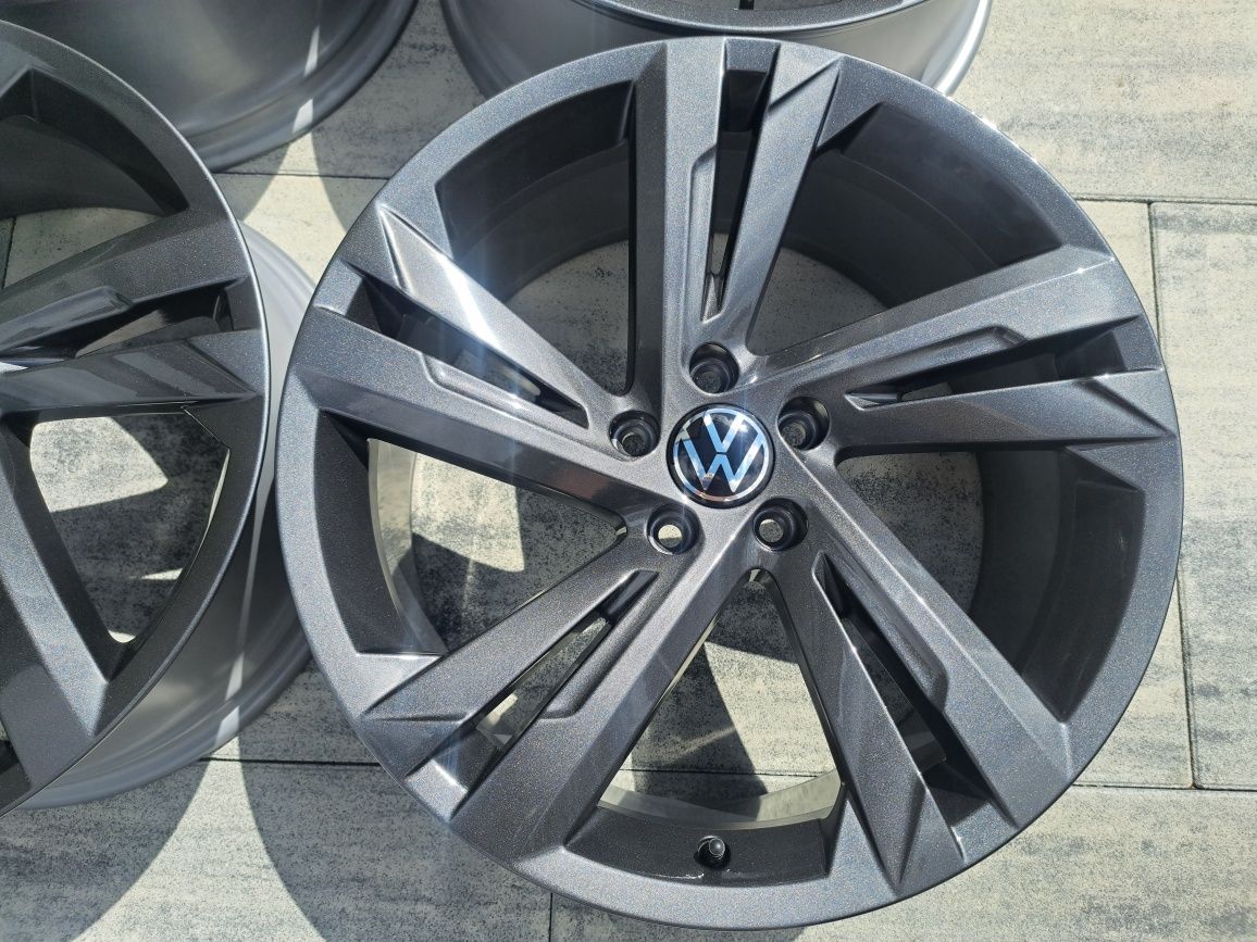 JAK NOWE Felgi Oryginalne VW 19" 8.5J ET38