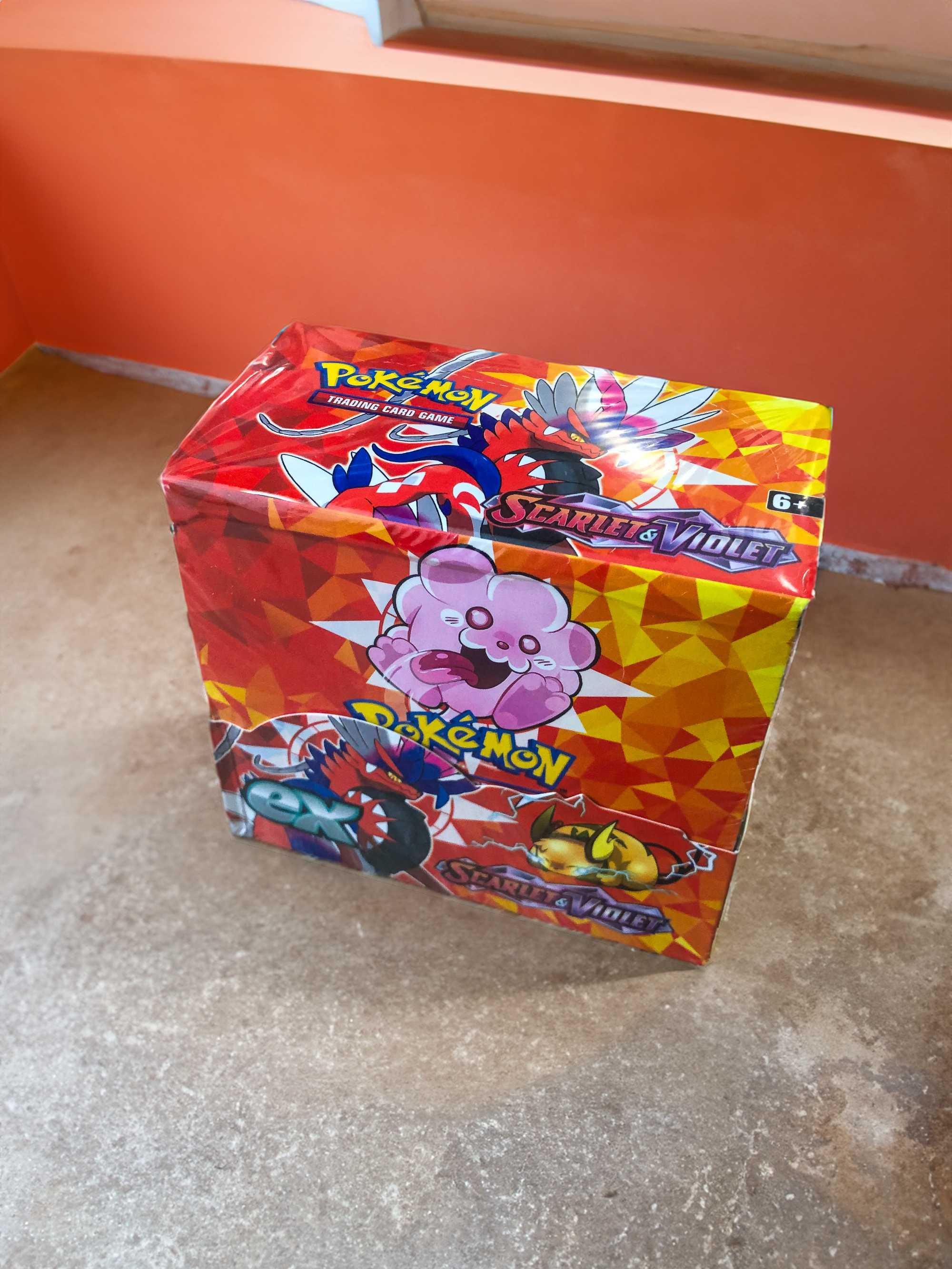 NAJLEPSZA CENA Karty Pokemon W BOXIE 360 Kart NOWE + GRATIS Pikachu