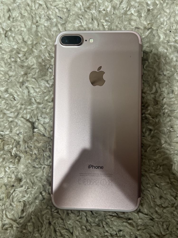 Продам Iphone 7 plus