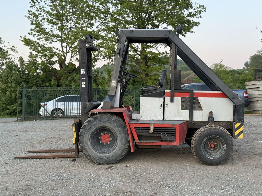 Wózek widłowy Czeski Desta Terenowa silnik zetor