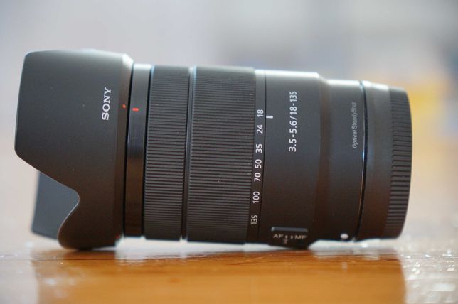 Sony E 18-135 f3.5-5.6 OSS