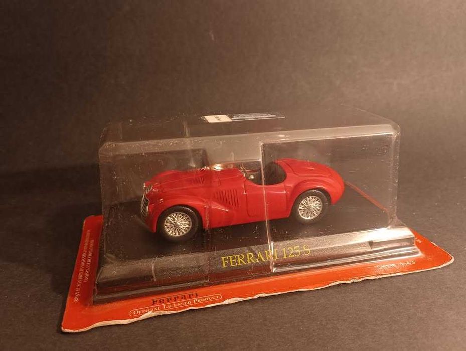 Miniaturas de coleção Ferrari 1.43 Shell